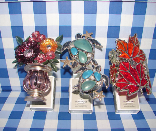 Bath body works wallflowers - body,